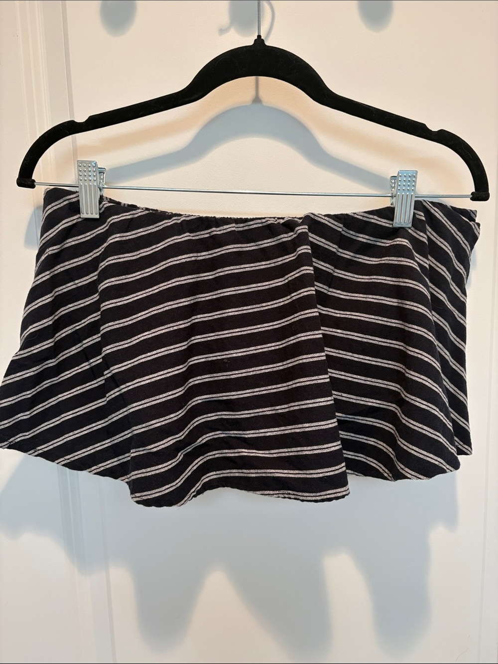 Storia Black & White Striped Crop Top